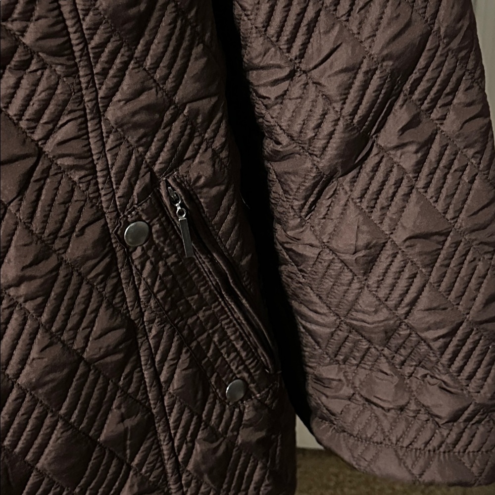 NWT Avenue Womens Jacket 26/28 Quilted Coat Dark Rich Brown Lightweight yet Warm - Picture 7 of 11